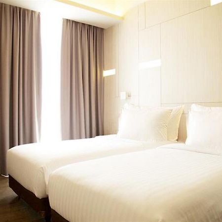 Swiss-Belinn Чікаранґ Екстер'єр фото