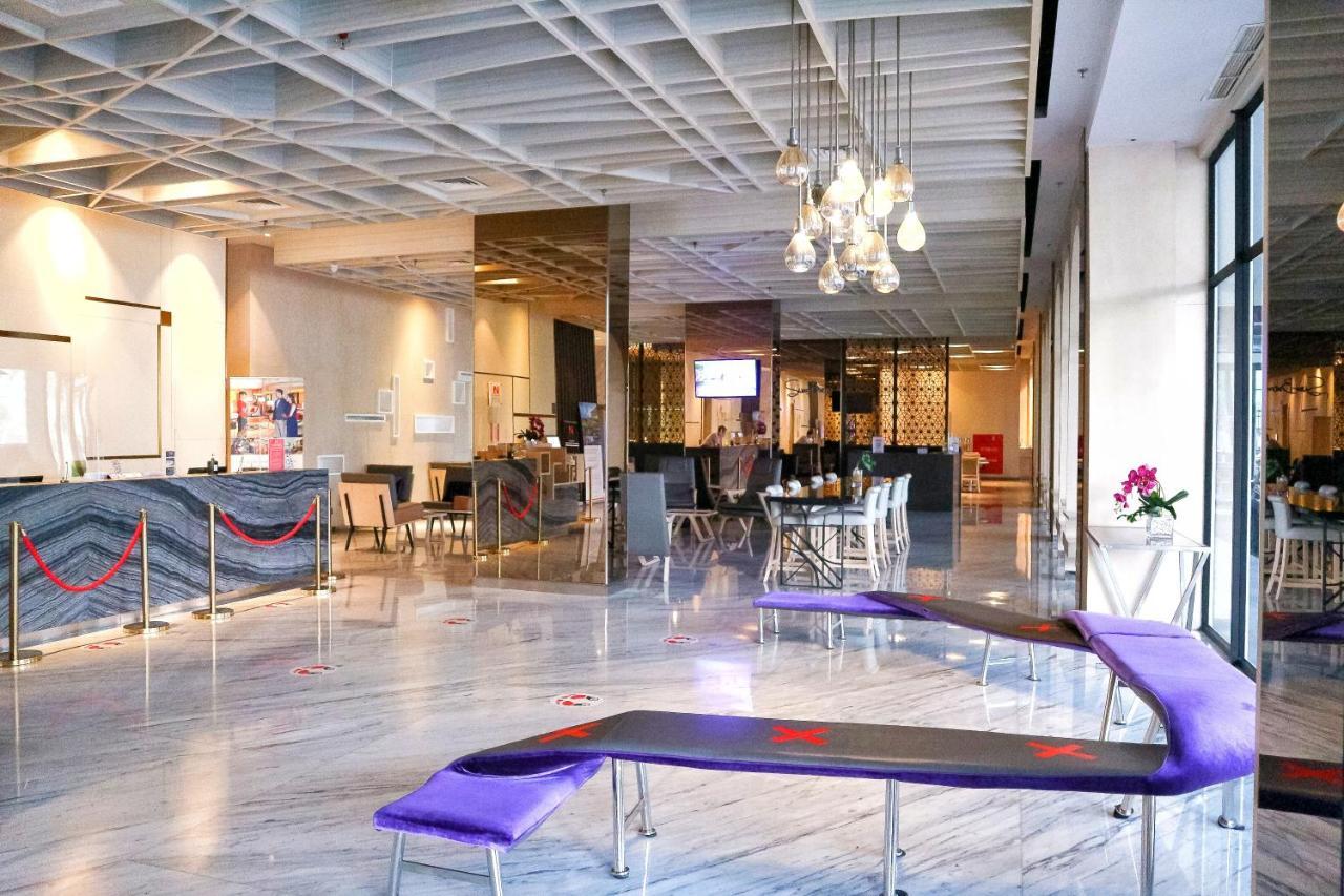 Swiss-Belinn Чікаранґ Екстер'єр фото