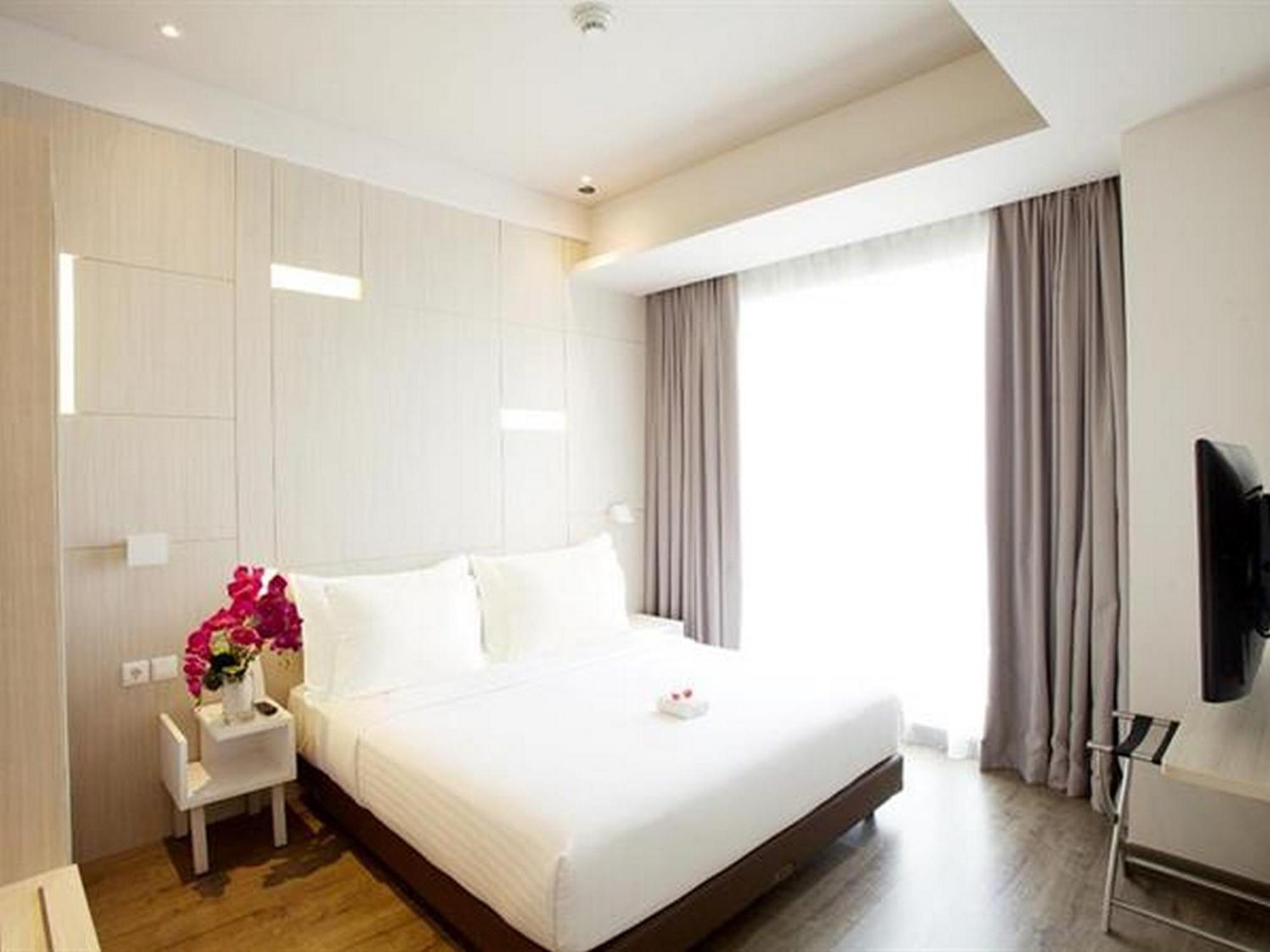 Swiss-Belinn Чікаранґ Екстер'єр фото