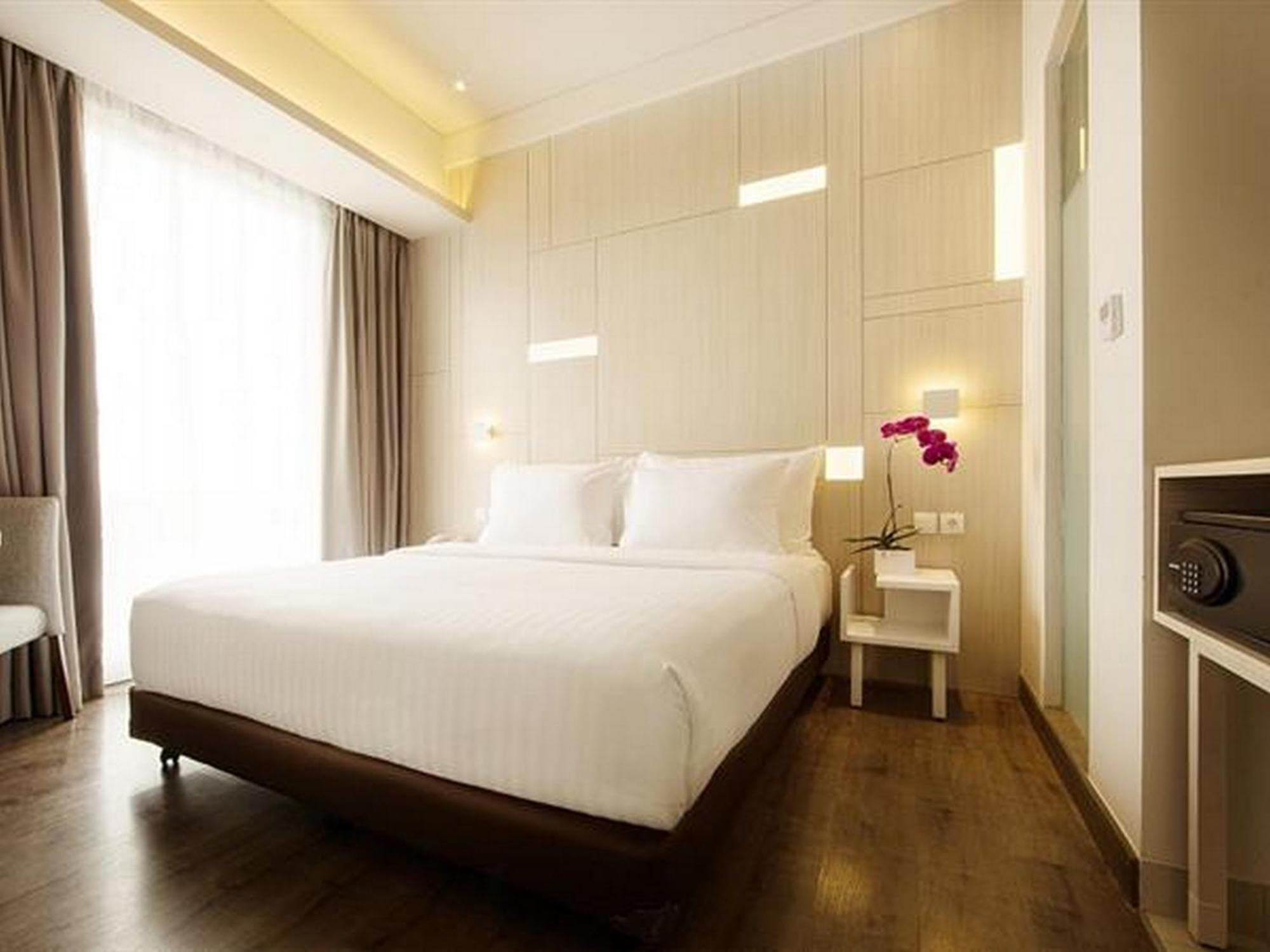 Swiss-Belinn Чікаранґ Екстер'єр фото